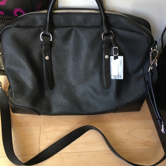 Tumi viverone tote - gently used - Picture 2 of 6